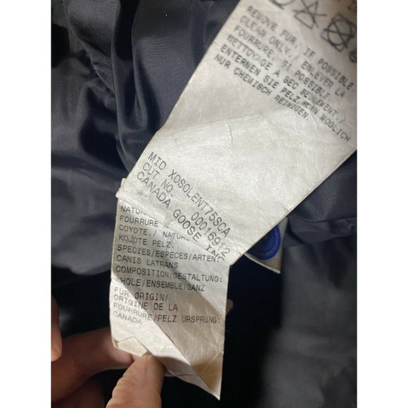 Canada Goose Shelburne Down Women’s NAVY Parka Coyote Fur Trim S/P - Picture 9 of 12